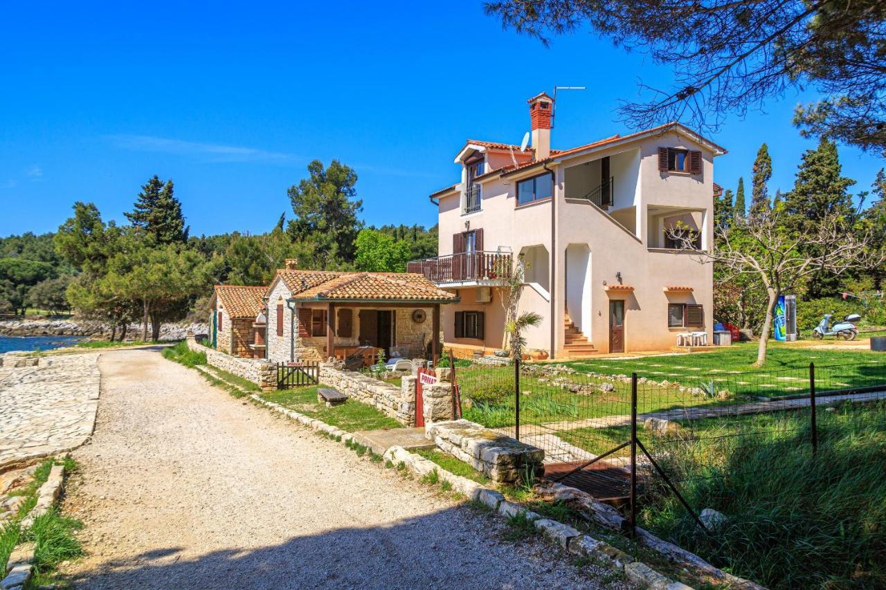רוביני Cuvi Beach Apartments מראה חיצוני תמונה